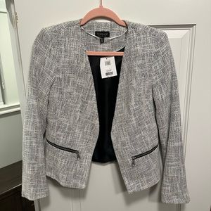 NWT Topshop tweed black and white blazer. Size 4.
